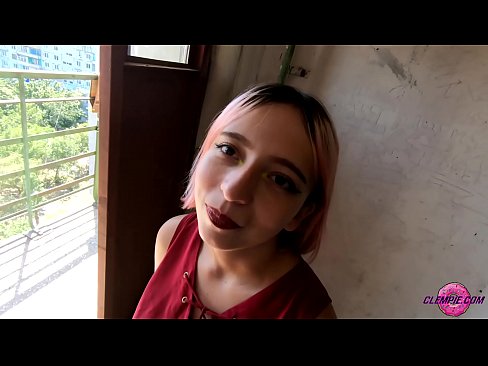 ❤️ Sensuele studente pijpt een vreemdeling in de outback - Cum On His Face ❤️❌ Beautiful porno at us